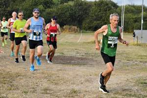 Download race photo <a href='Large/img_0100.jpg' class='lightbox-download'>here</a>