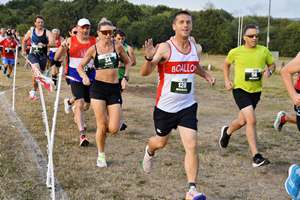 Download race photo <a href='Large/img_0110.jpg' class='lightbox-download'>here</a>