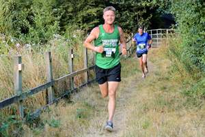 Download race photo <a href='Large/img_0423.jpg' class='lightbox-download'>here</a>