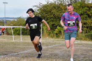 Download race photo <a href='Large/img_1024.jpg' class='lightbox-download'>here</a>