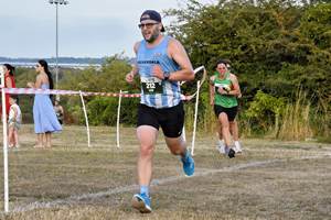Download race photo <a href='Large/img_1075.jpg' class='lightbox-download'>here</a>