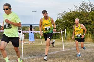 Download race photo <a href='Large/img_1113.jpg' class='lightbox-download'>here</a>