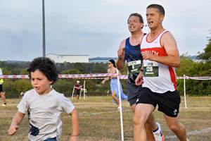 Download race photo <a href='Large/img_1170.jpg' class='lightbox-download'>here</a>