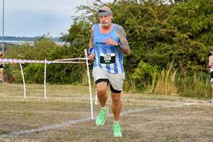 Download race photo <a href='Large/img_1294.jpg' class='lightbox-download'>here</a>