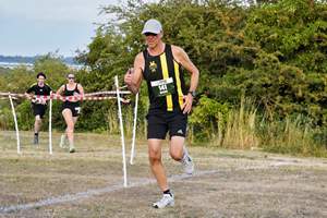 Download race photo <a href='Large/img_1321.jpg' class='lightbox-download'>here</a>