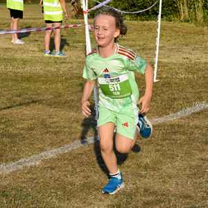 Download race photo <a href='Large/img_1765.jpg' class='lightbox-download'>here</a>