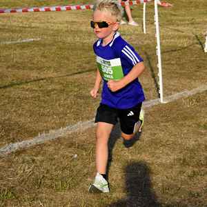 Download race photo <a href='Large/img_1780.jpg' class='lightbox-download'>here</a>