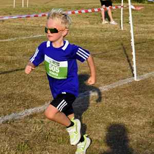 Download race photo <a href='Large/img_1781.jpg' class='lightbox-download'>here</a>