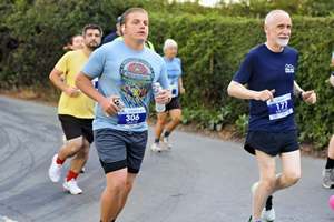 Download race photo <a href='Large/img_0200.jpg' class='lightbox-download'>here</a>