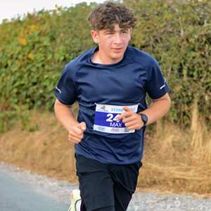 Download race photo <a href='Large/img_0254.jpg' class='lightbox-download'>here</a>