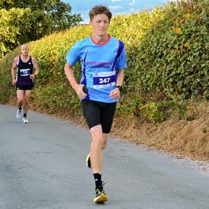 Download race photo <a href='Large/img_0733.jpg' class='lightbox-download'>here</a>