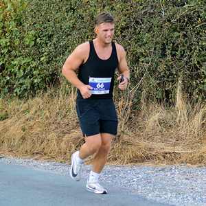 Download race photo <a href='Large/img_0877.jpg' class='lightbox-download'>here</a>