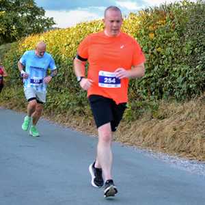 Download race photo <a href='Large/img_0926.jpg' class='lightbox-download'>here</a>