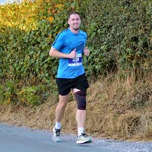 Download race photo <a href='Large/img_0963.jpg' class='lightbox-download'>here</a>