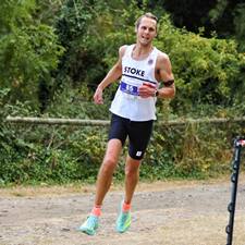 Download race photo <a href='Large/img_1143.jpg' class='lightbox-download'>here</a>