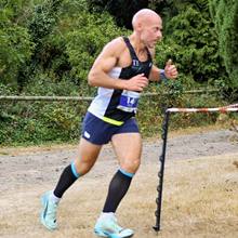 Download race photo <a href='Large/img_1220.jpg' class='lightbox-download'>here</a>