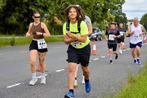 Download race photo <a href='Large/img_1075.jpg' class='lightbox-download'>here</a>