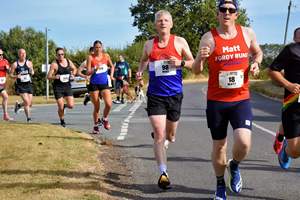 Download race photo <a href='Large/img_0414.jpg' class='lightbox-download'>here</a>