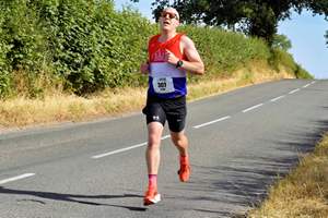 Download race photo <a href='Large/img_0964.jpg' class='lightbox-download'>here</a>