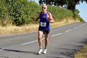 Download race photo <a href='Large/img_1107.jpg' class='lightbox-download'>here</a>