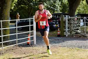 Download race photo <a href='Large/img_1820.jpg' class='lightbox-download'>here</a>