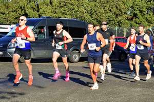 Download race photo <a href='Large/img_0019.jpg' class='lightbox-download'>here</a>