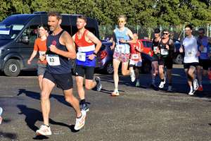 Download race photo <a href='Large/img_0023.jpg' class='lightbox-download'>here</a>