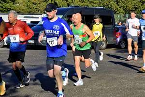 Download race photo <a href='Large/img_0098.jpg' class='lightbox-download'>here</a>