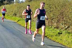 Download race photo <a href='Large/img_0243.jpg' class='lightbox-download'>here</a>
