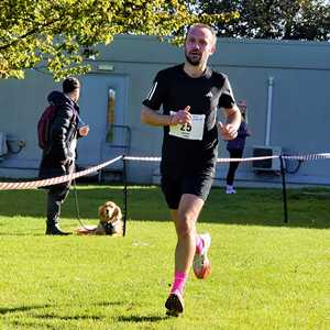 Download race photo <a href='Large/img_0992.jpg' class='lightbox-download'>here</a>