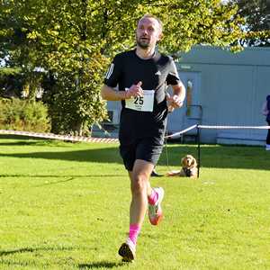 Download race photo <a href='Large/img_0993.jpg' class='lightbox-download'>here</a>