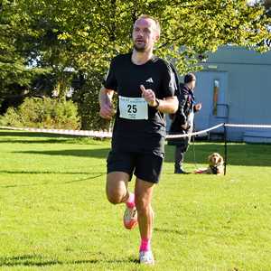Download race photo <a href='Large/img_0994.jpg' class='lightbox-download'>here</a>